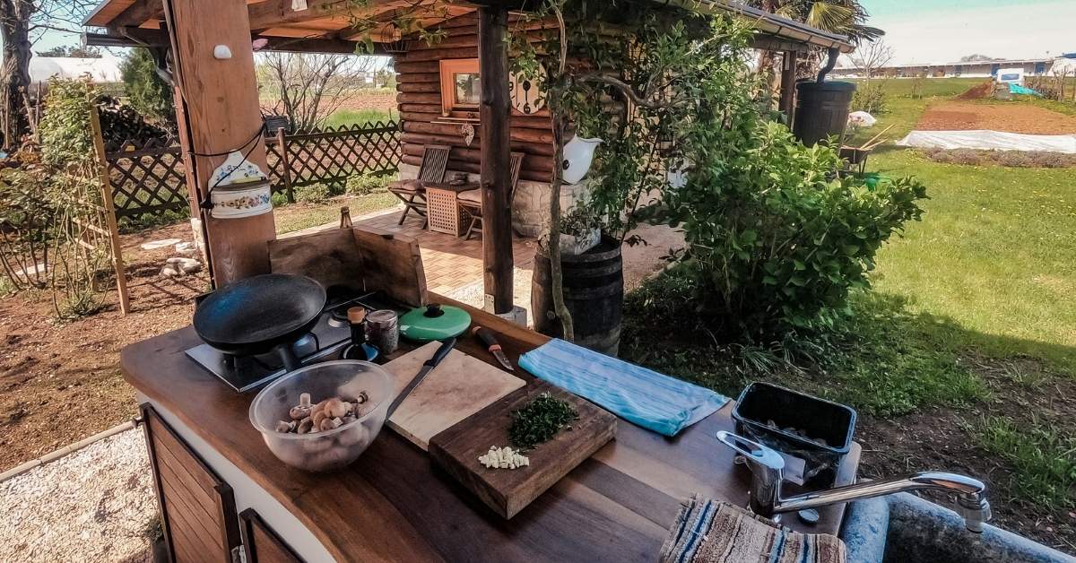Outdoor Kitchen Outdoor Kitchen